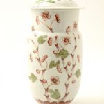 833 1577 VASE AND COVER